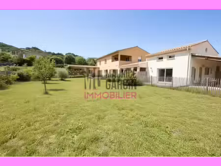 vente maison 11 pièces 333 m² à apt (84400)  695 000 €
