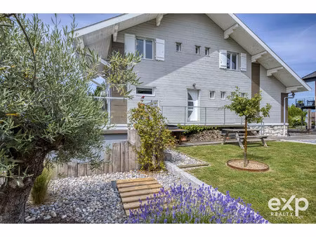 maison 6 pieces de 115m2 avec sous sol complet