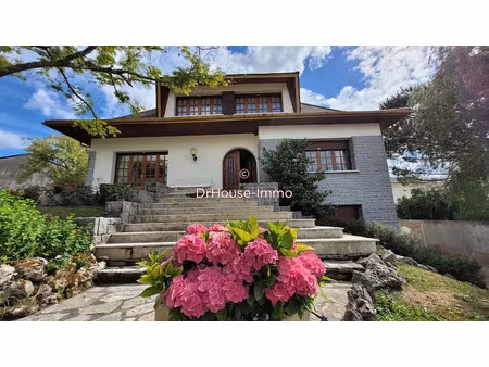 vente maison 8 pièces 222 m² à eysines (33320)  750 000 €