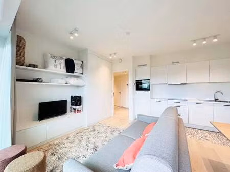 appartement à louer à auderghem € 995 (lp5w3) | zimmo
