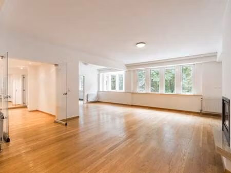 appartement à louer à etterbeek € 2.400 (lp5w2) - latour & petit bxl location | zimmo