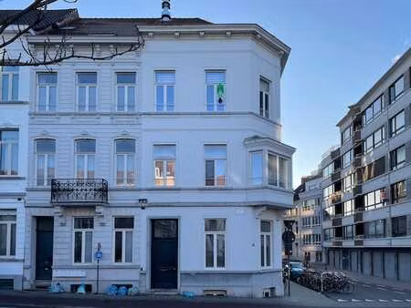 magnifique appartement 1 chambre à louer à gand !