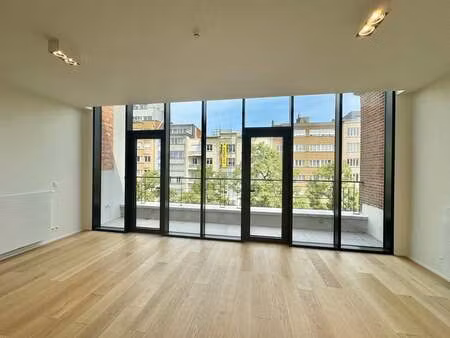 appartement à louer à ixelles € 1.500 (lp5jt) | zimmo