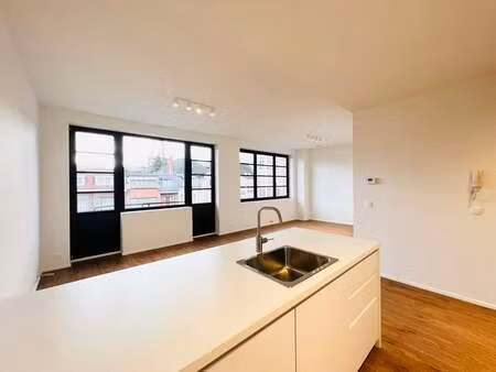appartement à louer à woluwe-saint-lambert € 1.750 (lp5w5) | zimmo