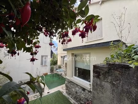 honfleur hyper centre - maison de ville - 92 m2 - 2 chambres - 3 terrasses - jardin -...