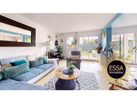 comme une maison ! superbe 4 pièces rénové avec jardin privat