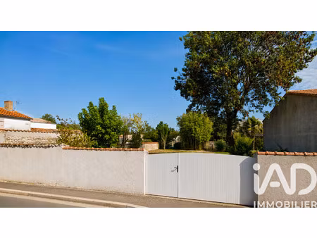 vente terrain à sainte-soulle (17220) : à vendre / 490m² sainte-soulle