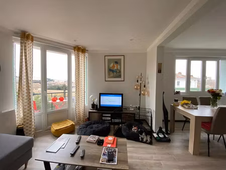 location appartement 3 pièces 63 m² à istres (13800)