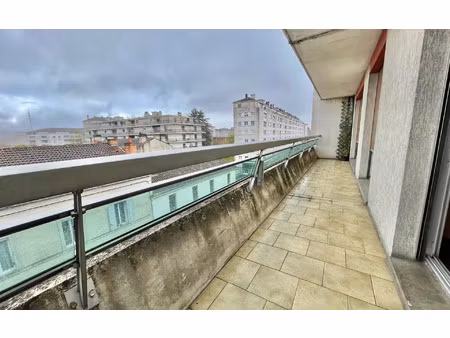 location appartement  m² t-4 à périgueux  978 €