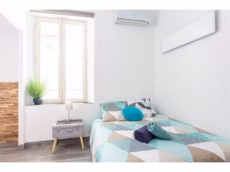 studio • vieil antibes • place nationale
