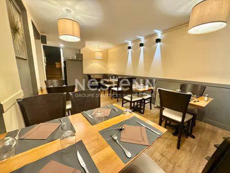 immeuble de caractère en plein centre de foix ? restaurant en activité et fort potentiel