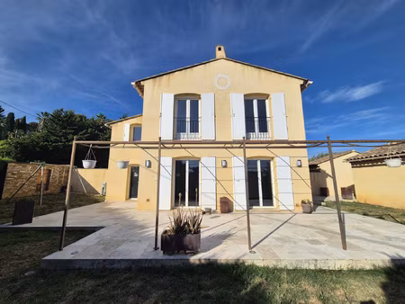 maison type 5 environ 100m2 en r+1 + garage/dépendance 58m2 