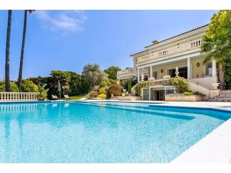 villa de luxe en location antibes  france
