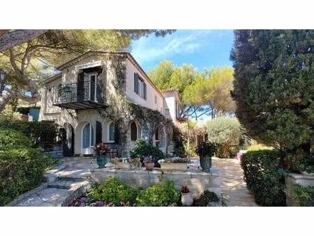 villa de 6 pièces de luxe en location antibes  france