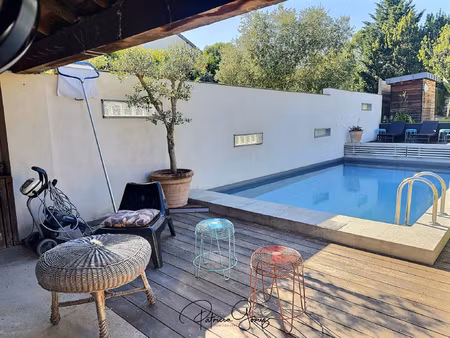 belle maison de village avec piscine