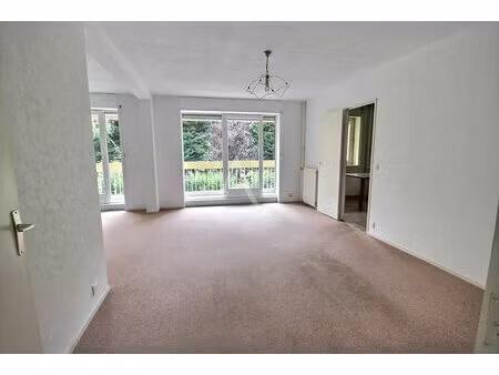 vente appartement 4 pièces  83.00m²  élancourt