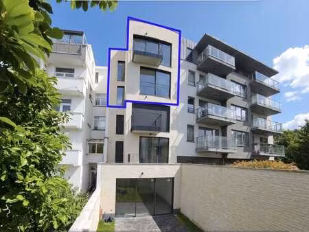 splendide penthouse duplex 3ch -bur - terrasses