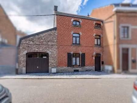 maison au centre de rochefort avec jardin et garage