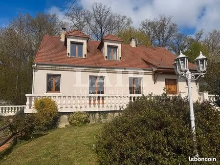 pavillon 5 pièces 140 m²