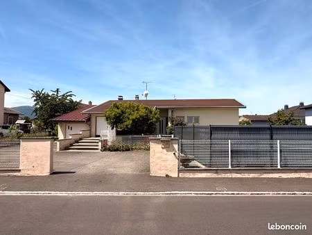 maison 5 pièces 102 m²