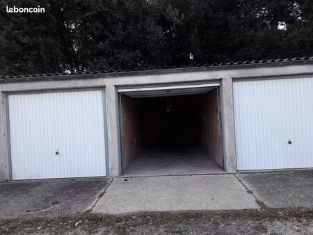 loue garage