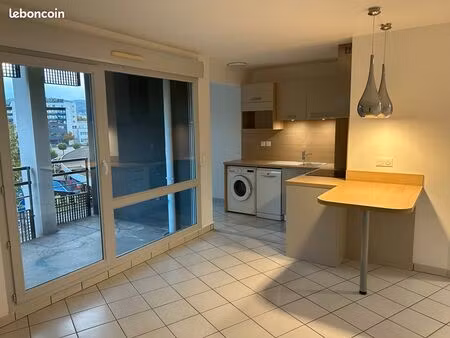 appartement 2 pièces 50 m²