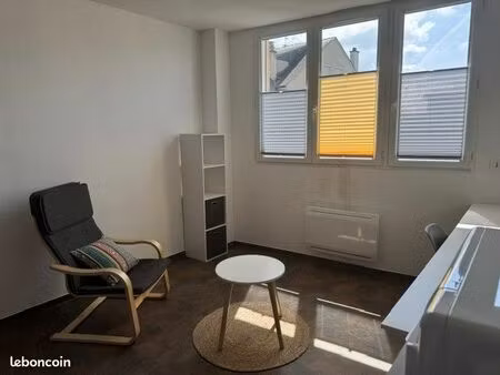 appartement studio meublé idéal étudiant -26m2 à 100m de l’iut