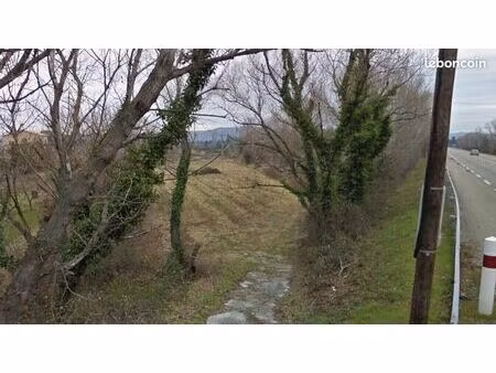 terrain à louer – 3 045 m² – pujaut (30)