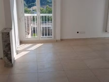 appartement t4 à grifeuille