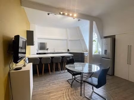 f4 duplex de caractère – 140 m² – rouen centre rive droite – place beauvoisine