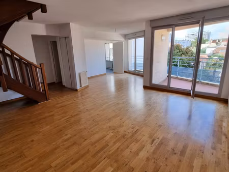 toulouse busca - t4 duplex  105 m2