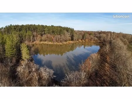 loue terrain de loisir de 4ha avec etang pour tout evenements