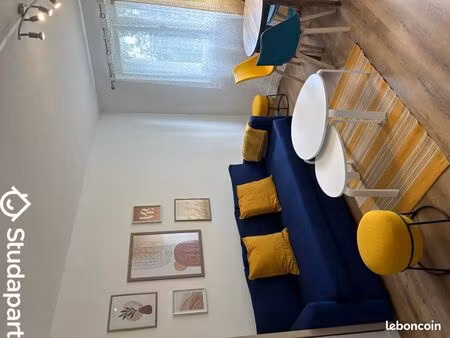 chambre 1 pièce 9 m²