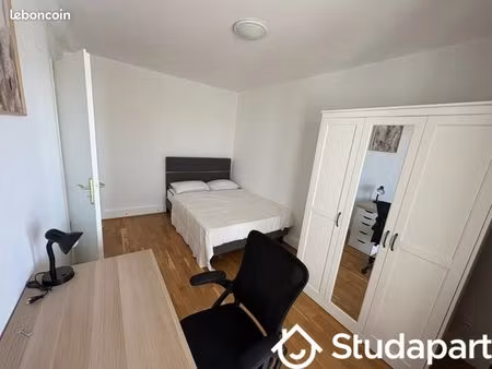 chambre 1 pièce 9 m²