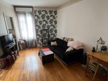 t2 — 38 m² — angers gare / château