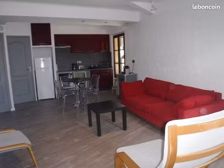 logement etudiants - 2/3 pièces en plein centre de la garde