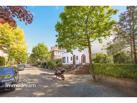 maison à vendre avec garage et terrasse   uccle (vbe33750)