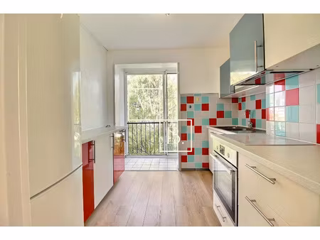 castelnau-le-lez superbe t4 70m2 balcon + cave