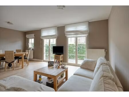 instapklaar gelijkvloers appartement te koop in kruibeke