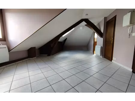 location appartement  29.87 m² t-2 à la ferté-sous-jouarre  556 €