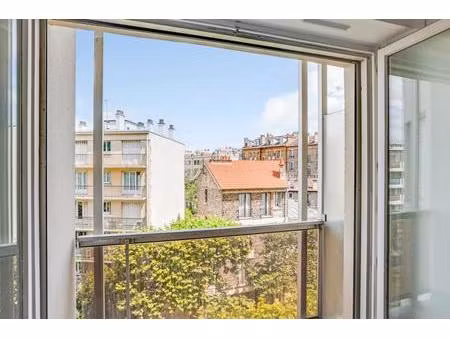 2 pièces - balcon - cave - parking. la garenne-colombes
