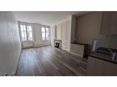 t3 de 66 m² - rue baraban 69003 lyon