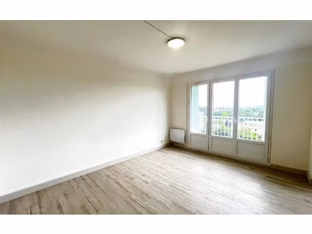 location appartement  m² t-4 à manosque  695 €