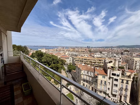 t3 de 81m2 avec terrasse et box - secteur saint-victor