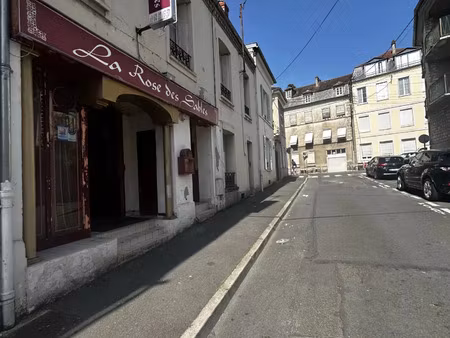 vente fonds de commerce 146 m2 à melun