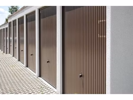 garage/box