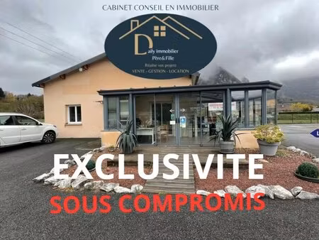 local commercial 236m² emplacement idéal