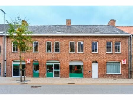 polyvalent eigendom: woning  winkelruimte én loods te koop in merkem op ca. 1150 m²