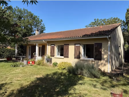 maison de plain-pied 5 pièces 136 m2 jardin arboré sec