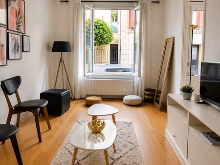 appartement 3 pièces de 52 m² au calme